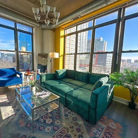 Bright 2Br Luxury Corner Suite With Optional Parking Sleeps 6 Guests Near Mccormick Place And Soldier Field 시카고 외부 사진