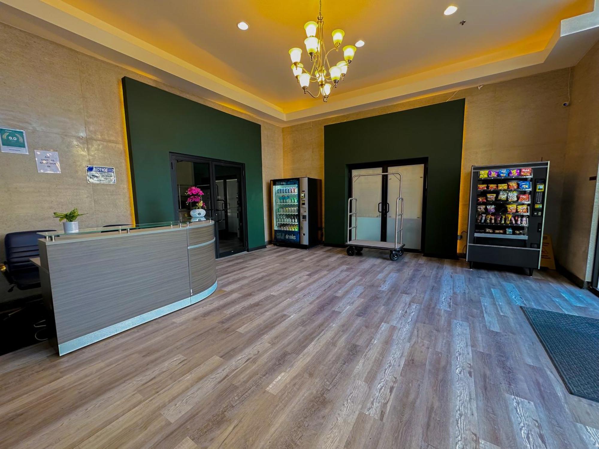 Bright 2Br Luxury Corner Suite With Optional Parking Sleeps 6 Guests Near Mccormick Place And Soldier Field 시카고 외부 사진