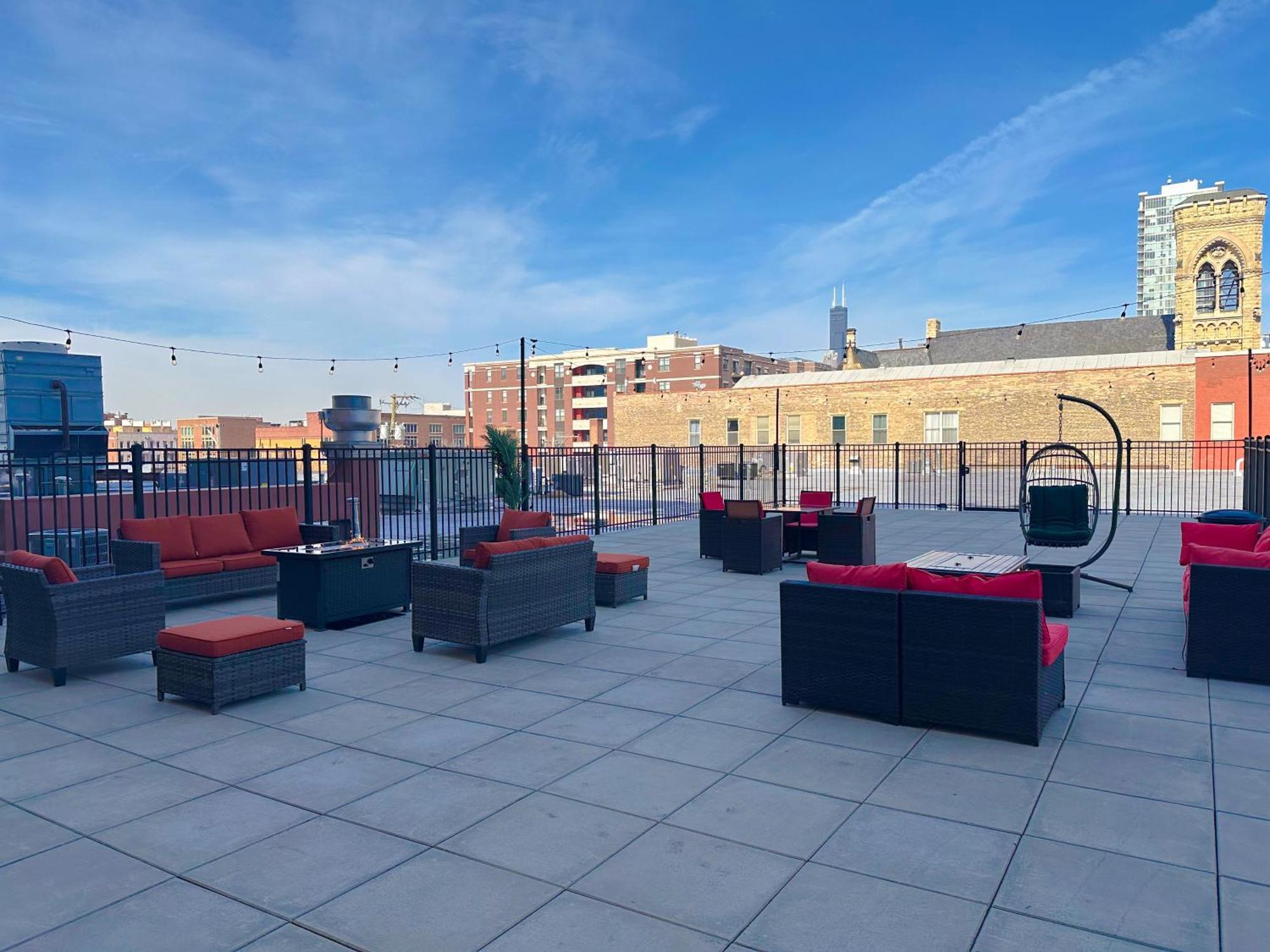 Bright 2Br Luxury Corner Suite With Optional Parking Sleeps 6 Guests Near Mccormick Place And Soldier Field 시카고 외부 사진