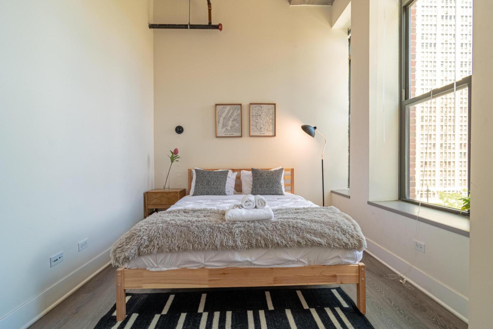 Bright 2Br Luxury Corner Suite With Optional Parking Sleeps 6 Guests Near Mccormick Place And Soldier Field 시카고 외부 사진